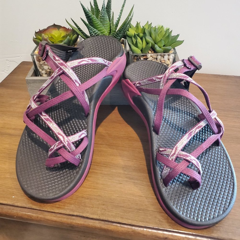 CHACO SANDALS
